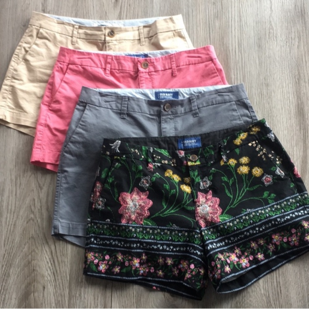 Bundle—Four pairs of Old Navy everyday shorts